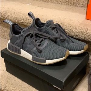 Adidas NMD R1 grey
